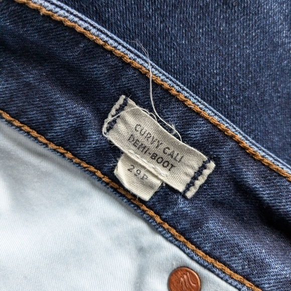 Madewell Curvy Petite Cali Demi-Boot jeans (29P) - Picture 6 of 8